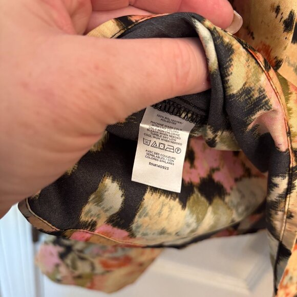 Loft Floral Black and Pink LS Blouse Women’s Size XL Style #140923 Floral NWT - Picture 8 of 9